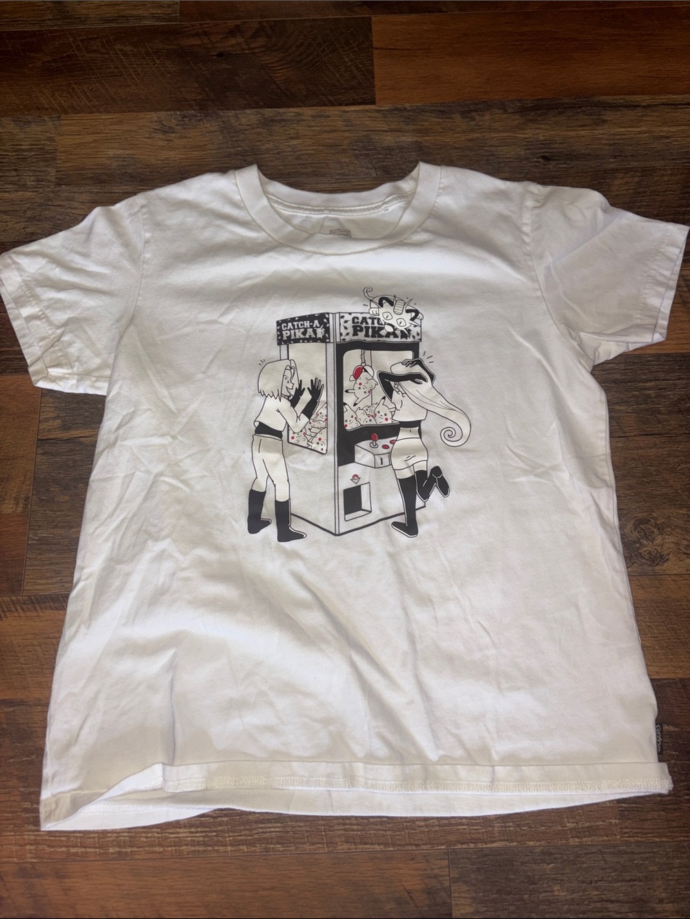 Uniqlo UT Pokemon T-shirt Team Rocket Size Small